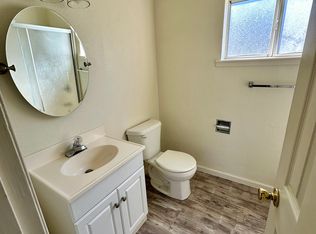 53 W Center St #E, Rio Dell, CA 95562