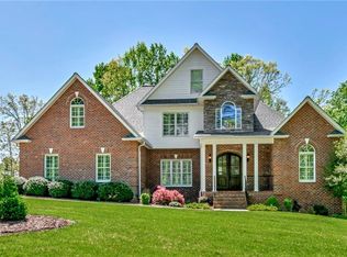1660 Skyland Dr, Wilkesboro, NC 28697