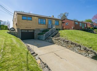 6343 Crestview Dr, South Park, PA