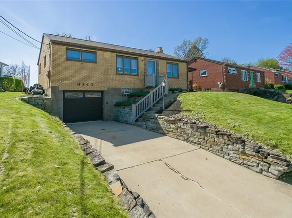 6343 Crestview Dr, South Park, PA 15129