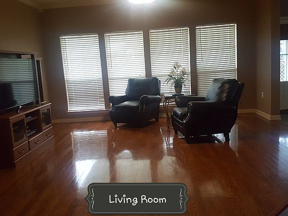 3rd image of 13756 Shady Hollow Dr