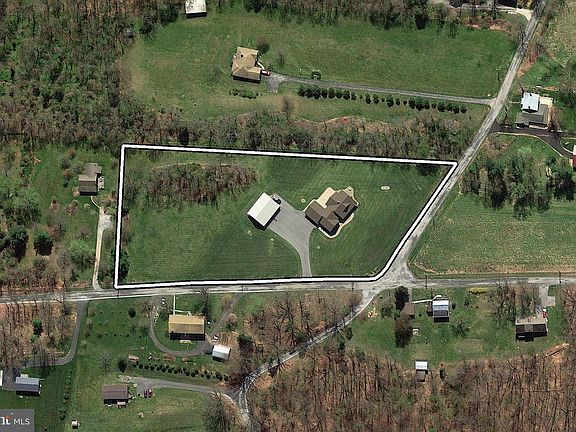 4th image of 108 Pickett Rd