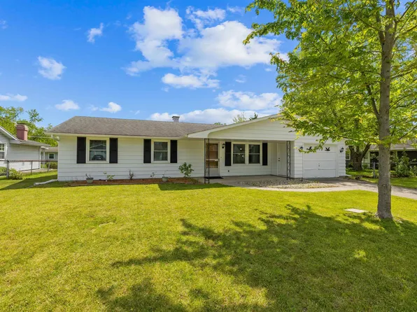 5110 Camelot Dr, Fort Wayne, IN 46815