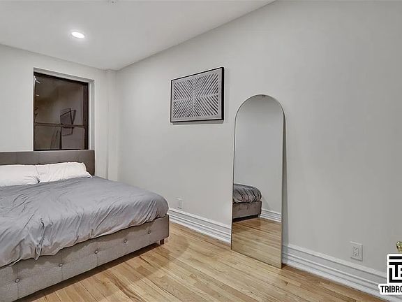 3rd image of 214 E 111th St #3B
