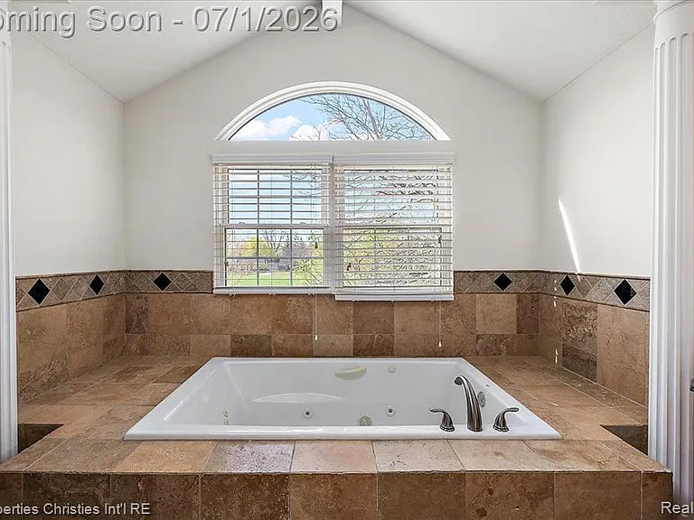 2209 Windemere Rd — Photo 26