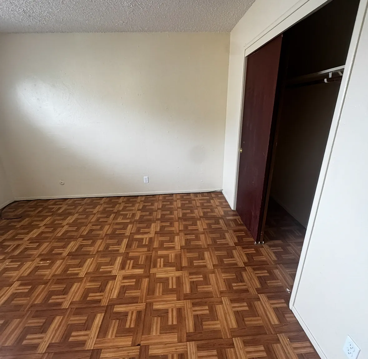 2 bed, 1.0 bath, 810 sqft, $1,195 — Photo 3