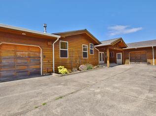 33830 Rip Tide Rd, Pacific City, OR 97135
