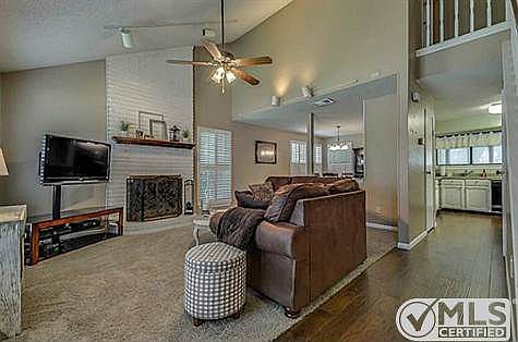 2nd image of 309 Sandlewood Ln