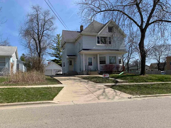 119 Vine St, Sun Prairie, WI 53590