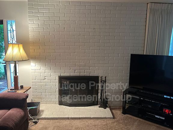 4th image of 6151 San Lorenzo Dr
