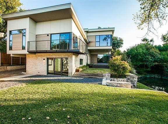 2nd image of 6707 Royal Crest Dr