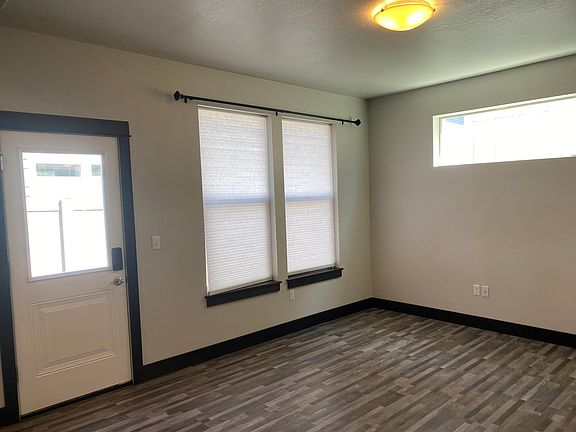 2nd image of 2415 Aspen Grove Loop