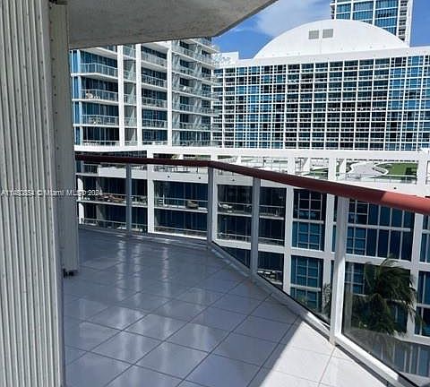 4th image of 6767 Collins Ave APT 909