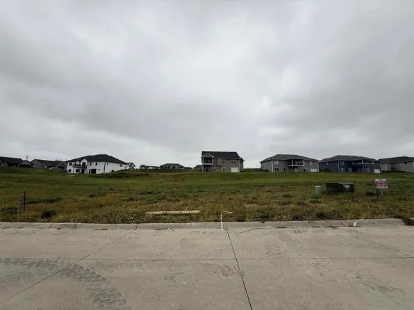 LOT 61 Rustic Point Ln, Dubuque, IA 52002