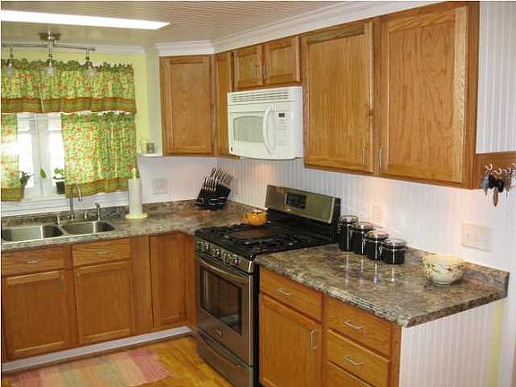5th image of 2775 Fernwood Dr