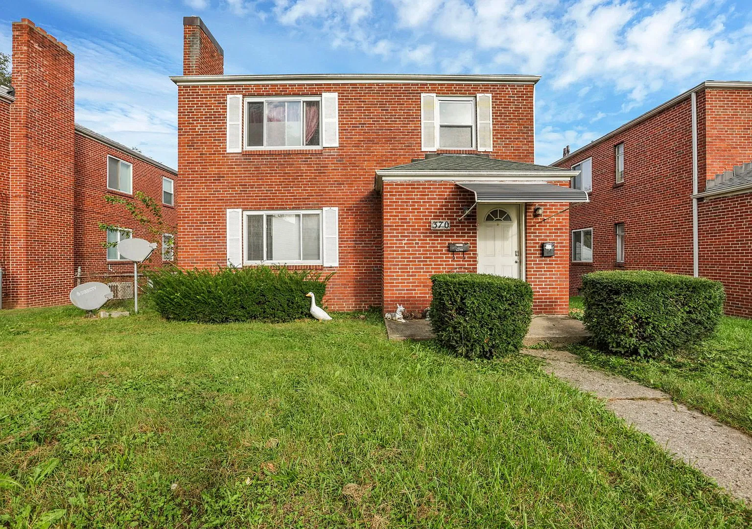 370 S Chase Ave — Photo 2