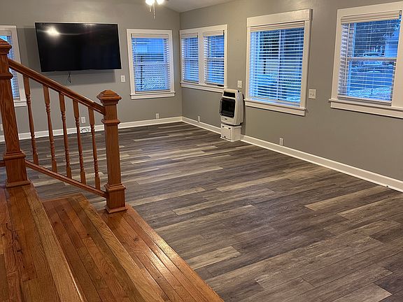 2nd image of 120 1st Ave #1