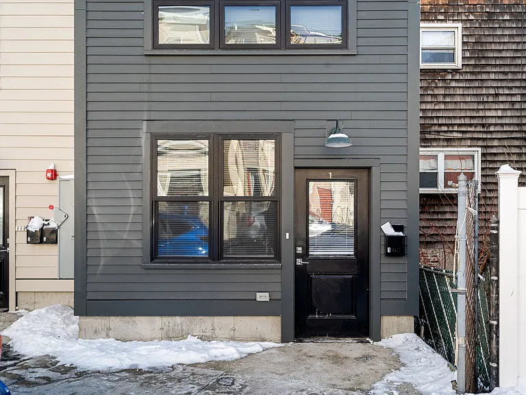 181 Bennington St #1 — Photo 25