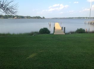 204 Shore Dr, Portsmouth, VA 23701