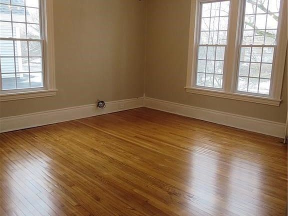 5th image of 1801 James St #2