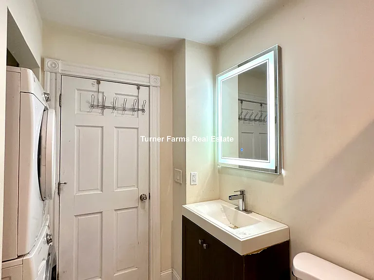 692 Columbia Rd #2A — Photo 39