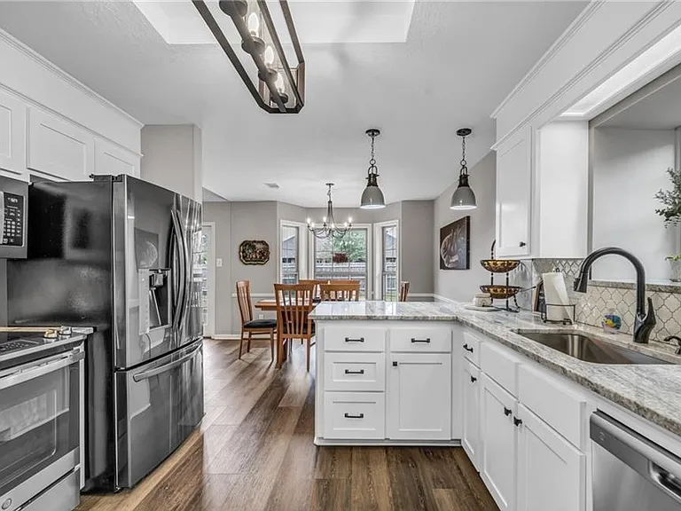2805 Socorro Ct — Photo 9