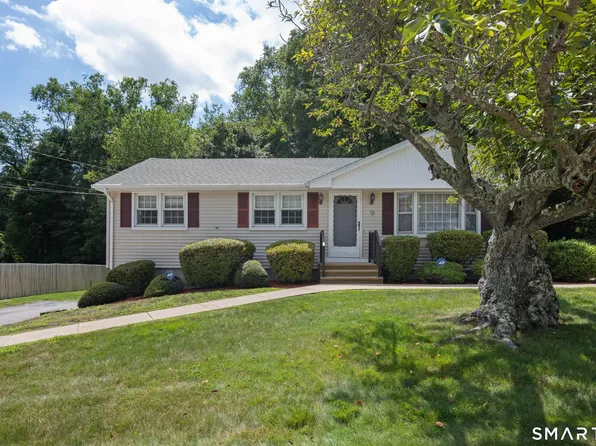 72 Occum Lane, Montville, CT 06382