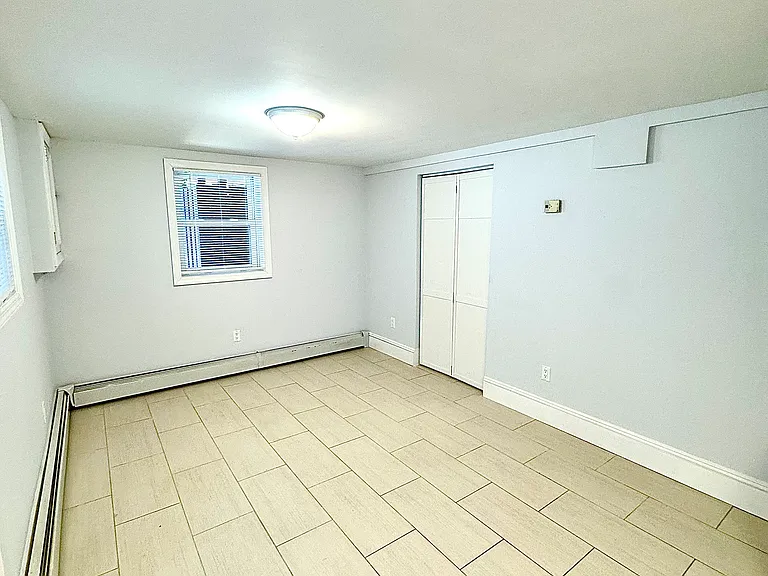 19 Illinois Ave — Photo 3