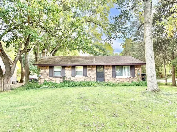 1110 S Shore Dr, Portage, MI 49002