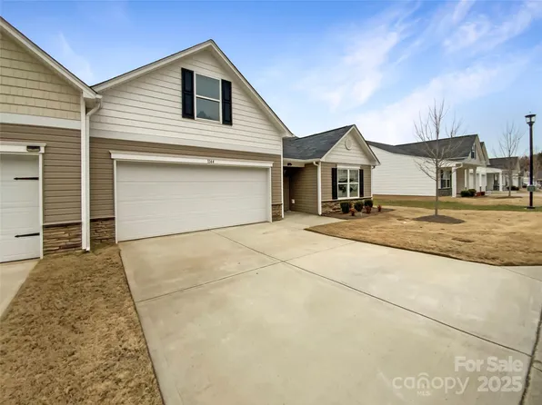 1144 Amberlight Cir, Salisbury, NC 28144