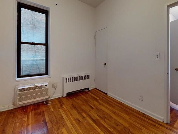 4th image of 318 E 89th St APT 4B