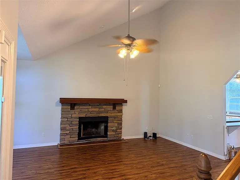 1799 Harbor Blvd — Photo 18