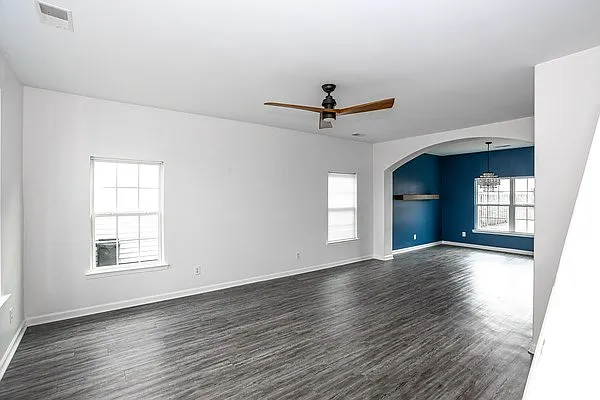 Building Photo - 201 Chapel Lake Cir S