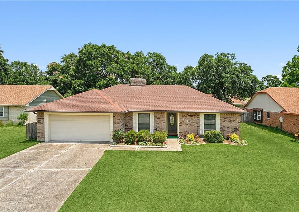 1st image of 428 Briargrove Dr
