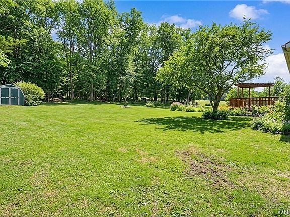 5th image of 10960 Dennison Rd