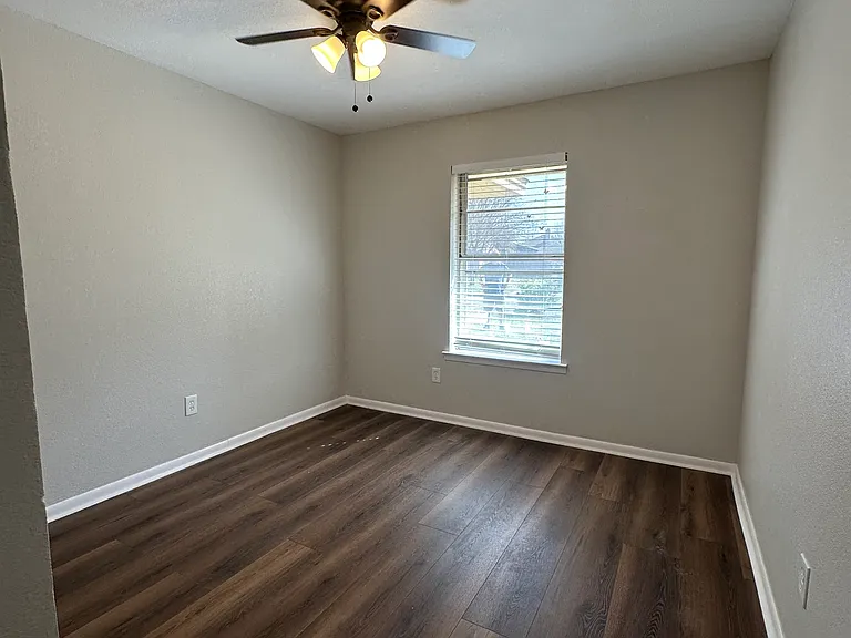 127 Dunn St — Photo 18