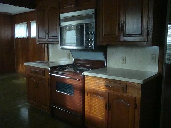 4th image of 1801 Wilkinson Rd