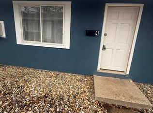 226 Cooper St APT 4, Pekin, IL