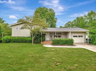 406 Burkwood Ct W, Urbana, IL