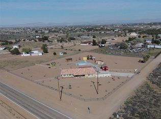 9239 Baldy Mesa Rd, Oak Hills, CA 92344