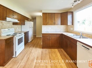 807 7a Ave N, Lethbridge, AB T1H 0Z7