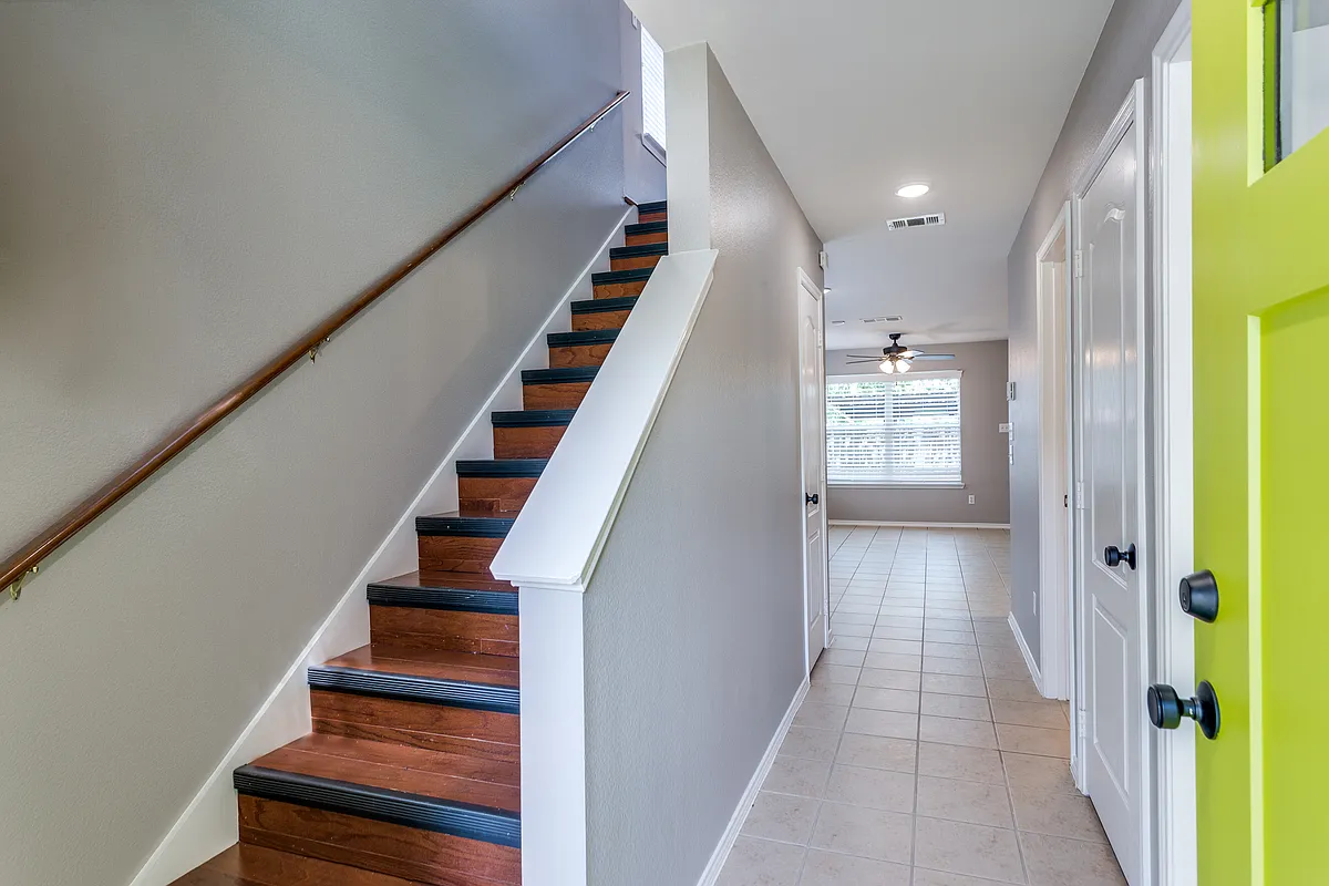 3127 Lubbock. Walk to TCU! Rental home. 3-bedroom property. Entry. - 3127 Lubbock Ave