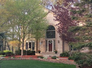 2484 Waterfront Dr, Brighton, MI