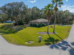 465 Highlands Lake Dr, Lake Placid, FL 33852