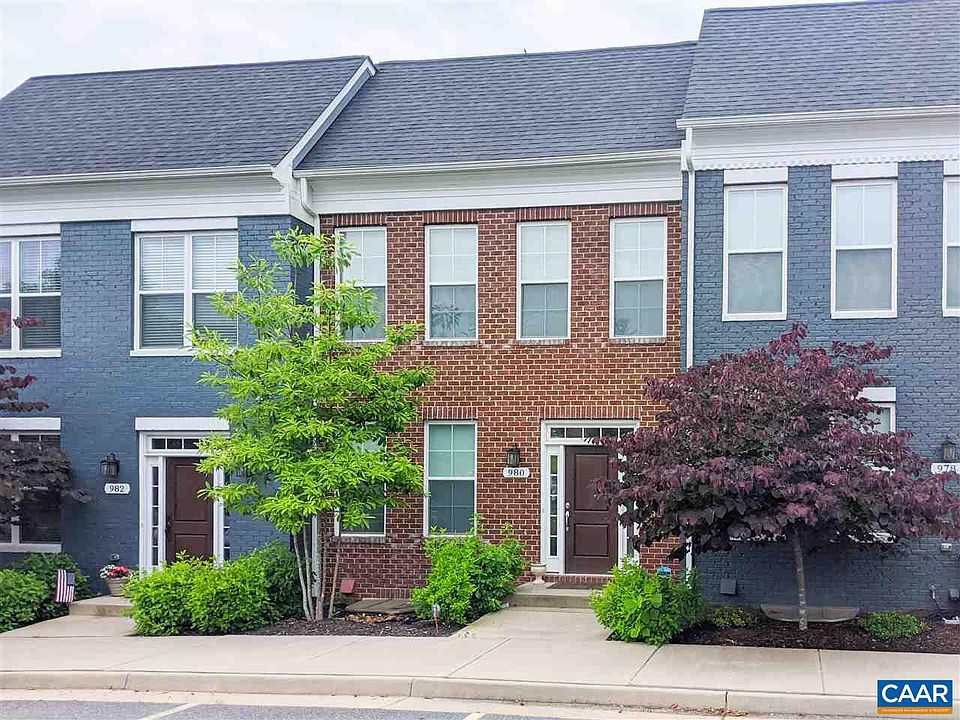 1st image of 980 Belvedere Way