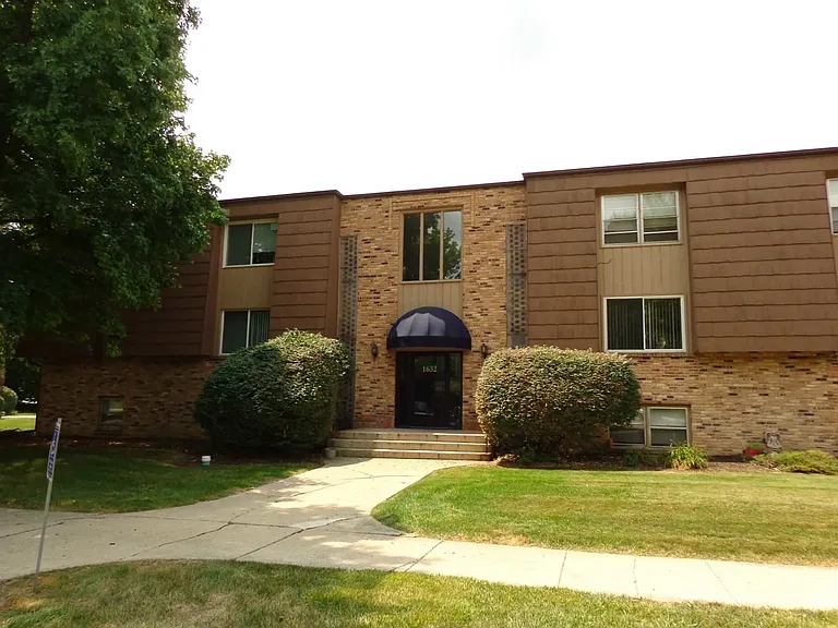 Aspen Pines Apartments — Photo 14