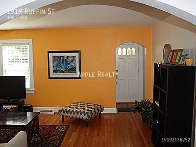 1919 Ruffin St — Photo 14