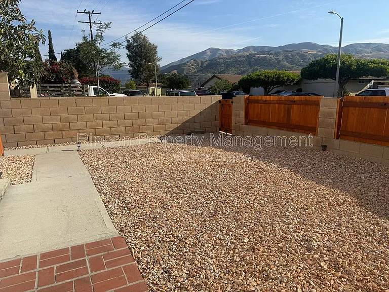 607 Lemon Way #B — Photo 29