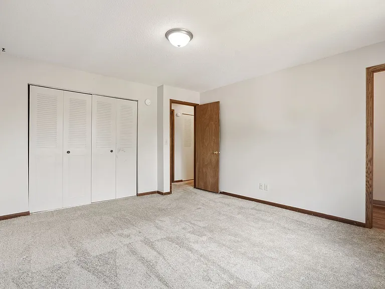 Lantern Square Apartments Spacious 1, 2 & 3 Bedrooms — Photo 48