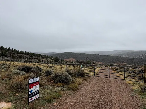 660 Pack Saddle Rd, Evanston, WY 82930